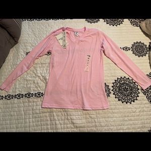 Long sleeved pink top